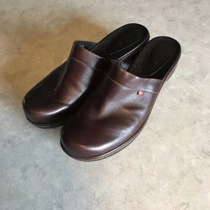 Ecco Slip on shoe with heal